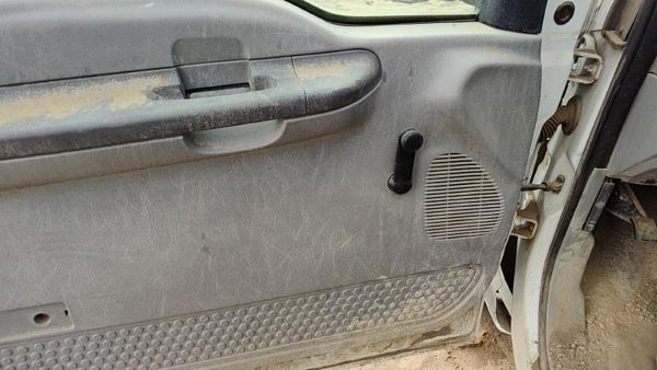 99-01 F250 Super Duty Driver Left Front Door Trim Panel With Master Switch Gray — photo 4