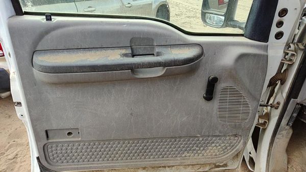 99-01 F250 Super Duty Driver Left Front Door Trim Panel With Master Switch Gray — photo 1