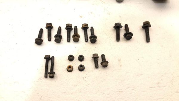 2006-2010 Dodge Charger Engine Oil Pan With Good Drain Plug Oem With Bolts 2.7L — photo 2