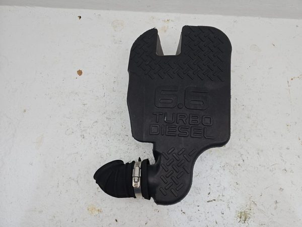 2004 Chevy Silverado 2500 Air Intake Tube Resonator Box 6.6L Duramax Diesel — photo 1