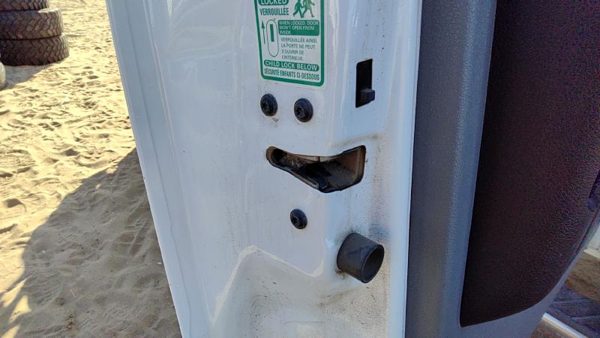 08-16 F250 Driver Left Rear Door Latch With Rods/Cables Back 6.7L Powerstroke — photo 1