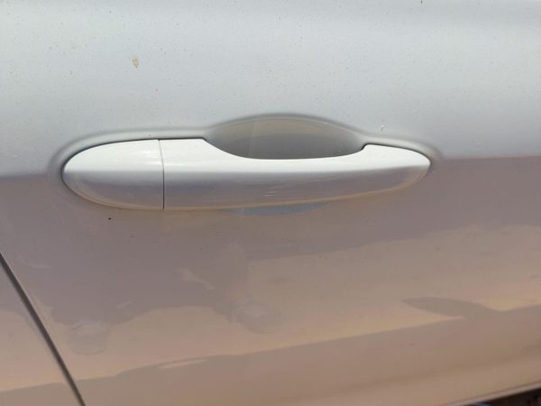 2013-2016 Dodge Dart Passenger Right Front Outside Door Handle Oem White Pw7 — photo 4