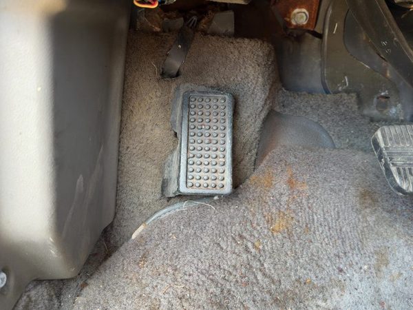 1985-1988 Nissan Maxima Sedan Driver Left Footrest Pad Automatic 3.0L OEM — photo 3