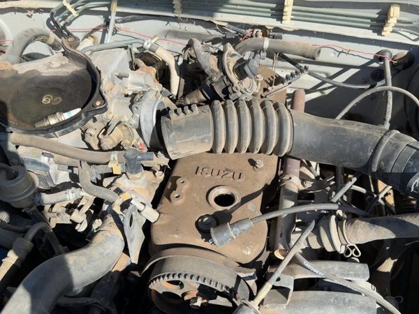1988-1995 Isuzu Pup Valve Cover Oem 2.6L — photo 3