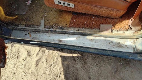 84-91 Jeep Grand Wagoneer Driver Left Lower Sill Step Moulding Trim Panel Oem — photo 1