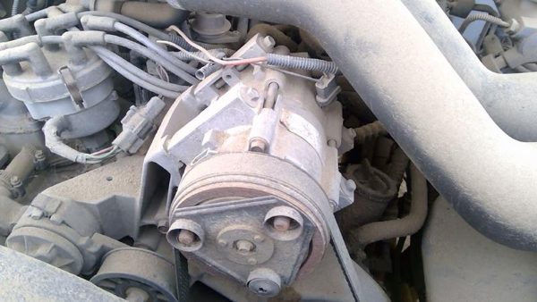 1996-1997 Ford F450 Ac Compressor Air Conditioner Pump Assembly Oem 7.5L — photo 3