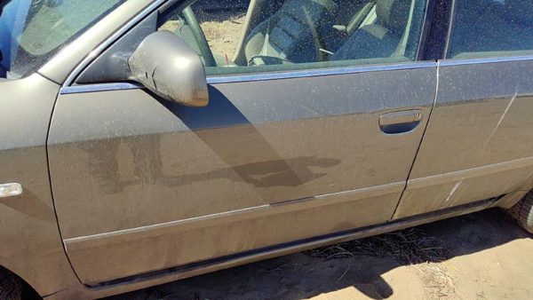 2002 Audi A6 Front Door LH Gold — photo 1