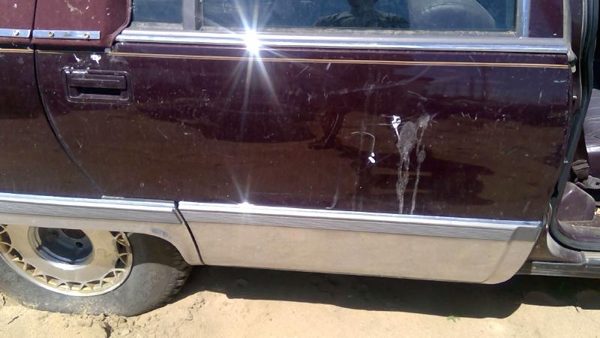 1993 Cadillac Fleetwood Rear Door RH Maroon — photo 2