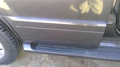 06-10 Mountaineer Passenger Right Rear Moulding From Door Back Trim Charcoal G5