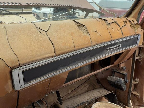 73-87 Chevy Silverado C20 Pickup Passenger Right Dash Trim Panel OEM — photo 1