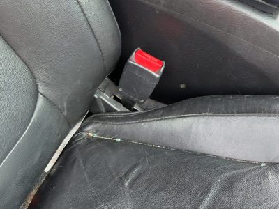 2000 Infiniti I30 Passenger Right Front Seat Belt Buckle Receiver Oem Black