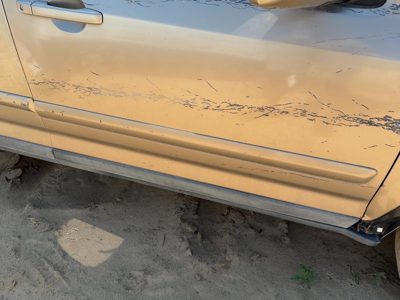 2002-2006 Honda Crv Passenger Right Front Moulding From Door Oem Upper Gold