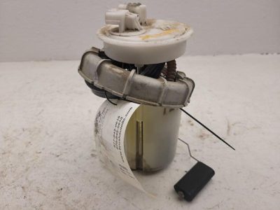 2002-2003 Nissan Altima Fuel Pump Assembly with Sending Unit 2.5L 4 Cylinder