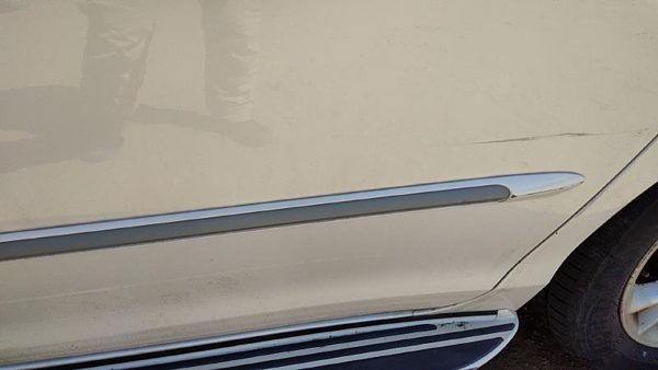04-05 Sienna Driver Left Rear Moulding From Door Oem Back Trim Strip White 071 — photo 5