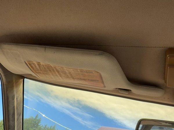 1985-1987 Nissan Maxima Driver Left Sun Visor Oem 4Dr Sedan Gray — photo 2