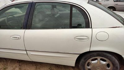 2000 Buick Park Avenue Rear Door LH White 78U
