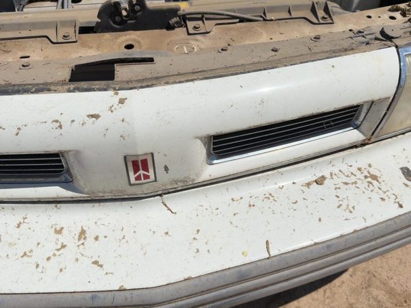 1992-1993 Olds Eighty Eight Front Grille Assembly Oem White 25600643 — photo 7