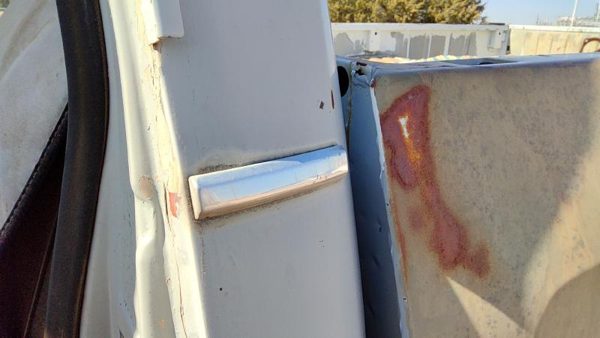 1981-1993 Dodge D350 Driver Left Rear Chrome Moulding On Cab Corner Oem — photo 3