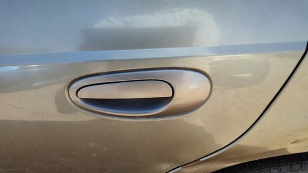 2000-2005 Dodge Neon Driver Left Rear Outside Door Handle Oem Back Gold Plb — photo 2