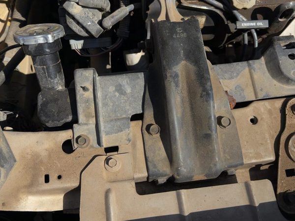 82-96 Buick Century Top Plastic Cover Above Radiator Support Sight Shield Oem — photo 2