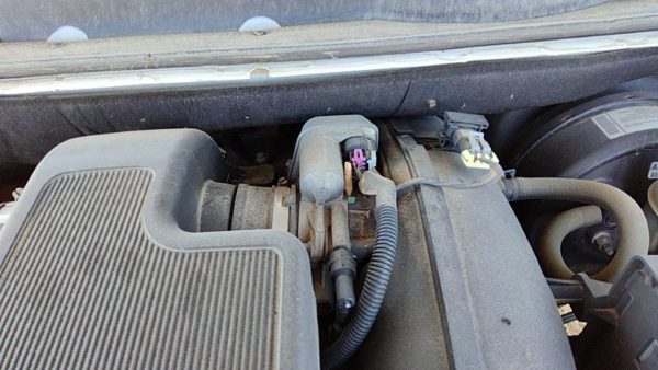 2003-2007 Gmc Envoy Throttle Body Valve Oem With Sensors Bolts Hardware 4.2L — photo 2