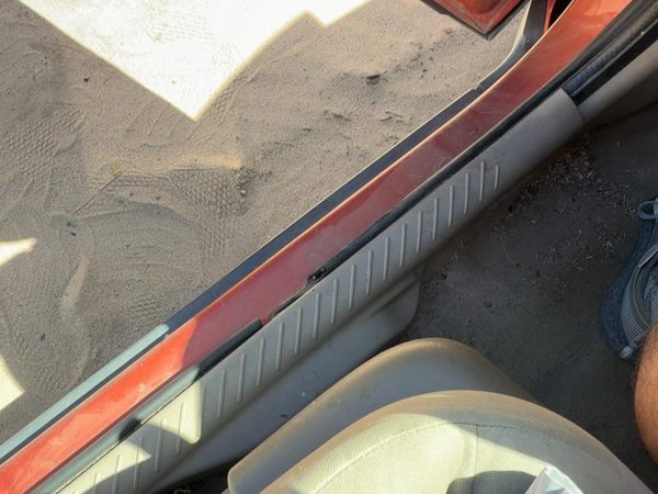 2001-2007 Ford Escape Driver Left Lower Sill Step Moulding Trim Panel Oem Tan Ah — photo 2