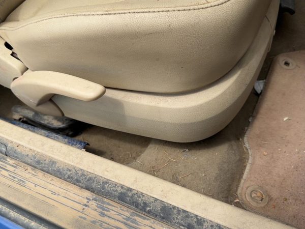 2003-2010 Vw Beetle Convertible Passenger Right Side Seat Trim Panel Oem Tan — photo 5