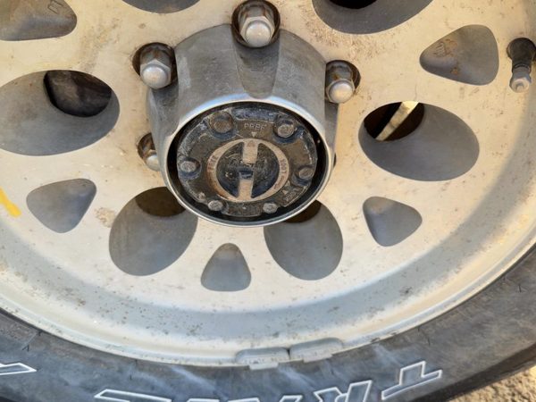 1988-1995 Isuzu Pup Locking Front Hub Oem Lockout Hub Manual 4X4 — photo 4