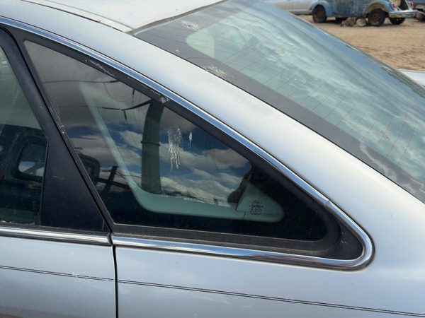 2005-2007 Ford Fivehundred Driver Left Rear Quarter Glass Back Side Window Oem — photo 1