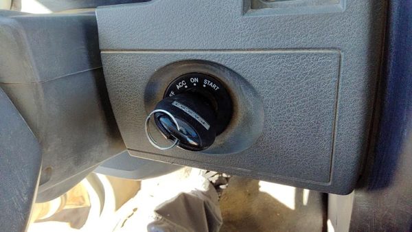 2008 Dodge Grand Caravan Ignition Switch Assembly With Key Complete Electrical — photo 2