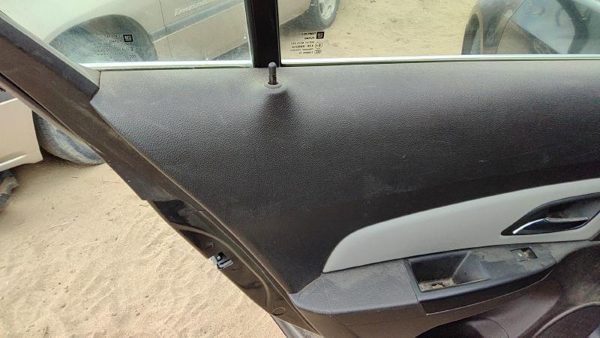 2011 LH Driver Left Rear Door Trim Panel With Switches Back Black Afb — photo 2