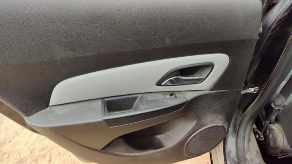 2011 LH Driver Left Rear Door Trim Panel With Switches Back Black Afb — photo 5