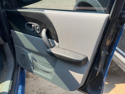 04-05 Vue Redline Passenger Right Front Door Trim Panel With Switches Gray 17D
