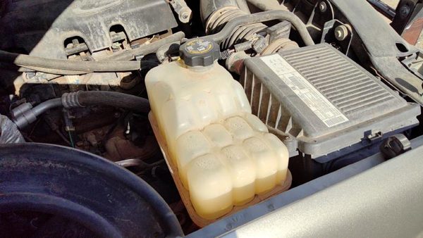 1999-07 Sierra 2500 Hd Coolant Reservoir Radiator Overflow Tank Bottle Oem 8.1l — photo 3