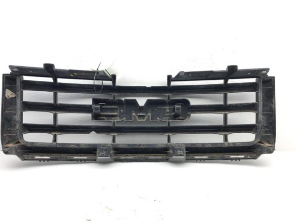 2012 GMC Sierra 1500 Grille White 50U **chipped** — photo 7