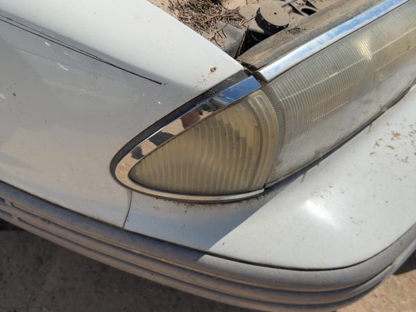 92-93 Eighty Eight Passenger Right Front Turn Signal Light Lamp Fender Mounted — photo 2
