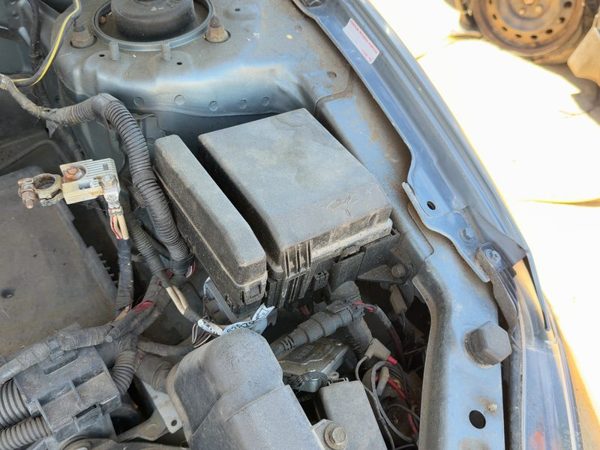 2001-2012 Mitsubishi Eclipse Engine Fuse Box Power Distribution Panel Oem 2.4L — photo 2