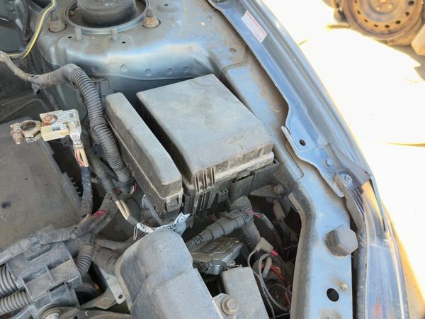 2001-2012 Mitsubishi Eclipse Engine Fuse Box Power Distribution Panel Oem 2.4L — photo 1