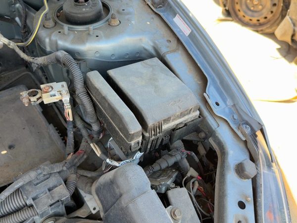 2001-2012 Mitsubishi Eclipse Engine Fuse Box Power Distribution Panel Oem 2.4L — photo 3