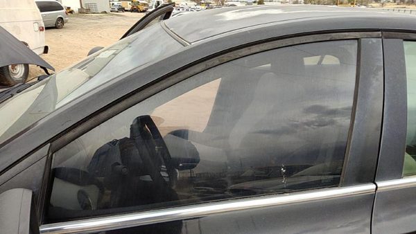 2011 Chevy Cruze Front Door Glass/window LH Driver Left Side Window Glass OEM — photo 1