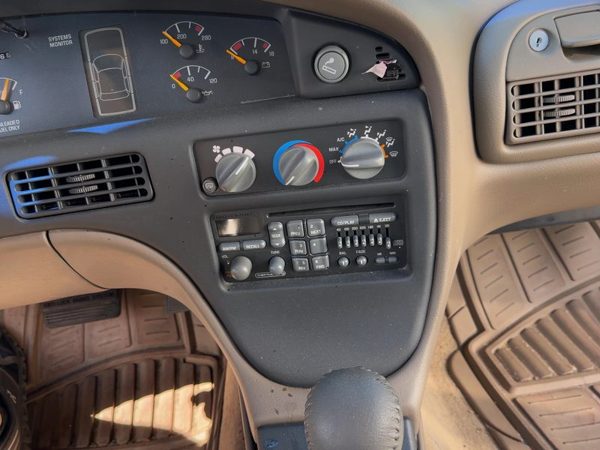 1994-1999 Pontiac Bonneville Trim Bezel Around Radio Surround Dash Panel Oem Tan — photo 1