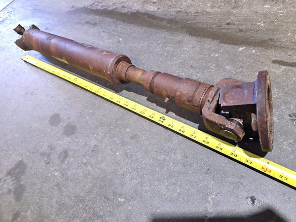 1992-1994 Chevy Suburban Front Drive Shaft Oem Driveline 4X4 4Wd 26022466 — photo 2