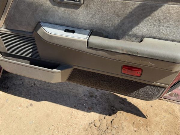 87 Maxima Passenger Right Front Door Trim Panel With Switches 4 Door Sedan Gray — photo 10