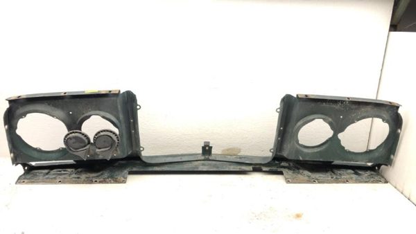 84-91 Jeep Grand Wagoneer Filler Between Bumper And Grille Oem Header Panel — photo 9
