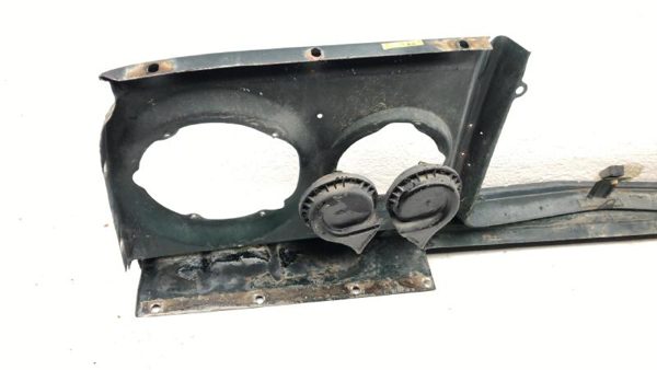 84-91 Jeep Grand Wagoneer Filler Between Bumper And Grille Oem Header Panel — photo 14