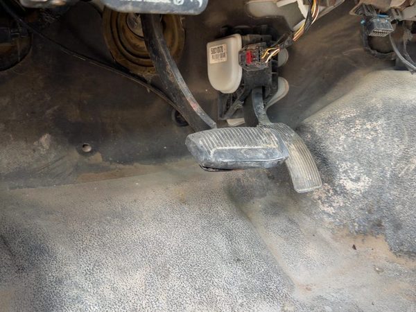 1999-2007 Ford F350 Brake Pedal Assembly Oem — photo 3