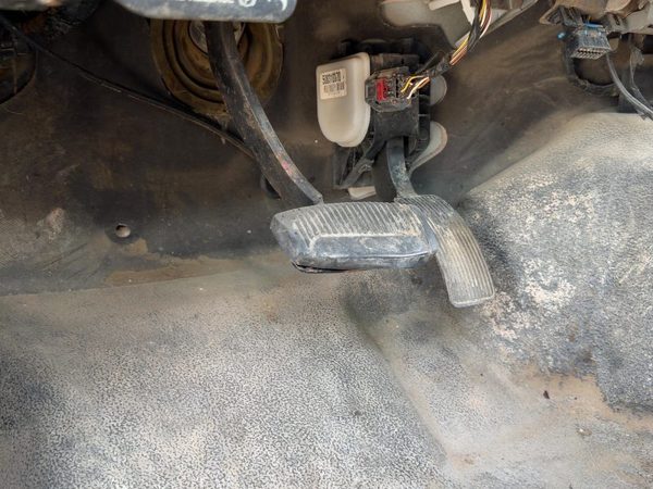 1999-2007 Ford F350 Brake Pedal Assembly Oem — photo 4