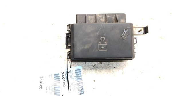 2006-2007 Chrysler 300 Engine Fuse Box Oem 3.5L P04692031ai 05161486Aa — photo 4