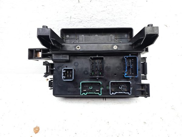 2006-2007 Chrysler 300 Engine Fuse Box Oem 3.5L P04692031ai 05161486Aa — photo 19
