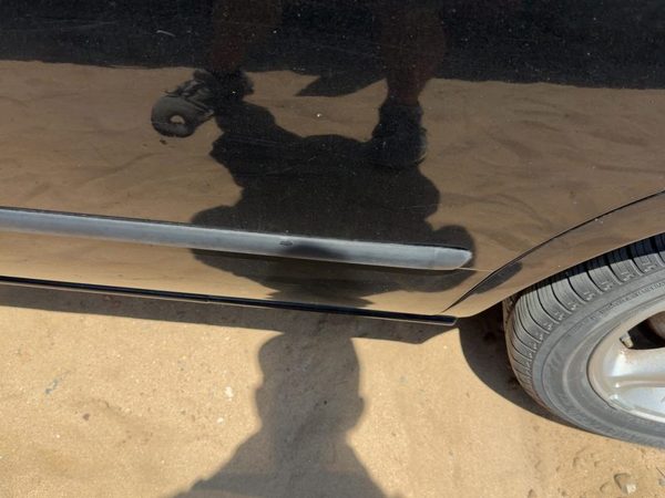 95-99 Nissan Maxima Driver Left Rear Moulding From Door Oem Back Super Black Kh3 — photo 4